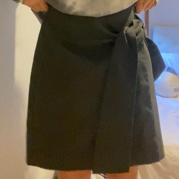 loft tie skirt - Picture 2 of 3